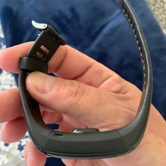 Garmin with charger etc. like new. Use it for your next fitness need. - Picture 6 of 7